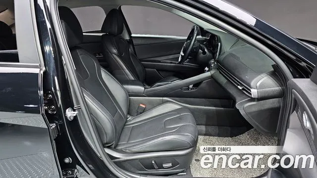 Hyundai AVANTE 2023 — фото 10