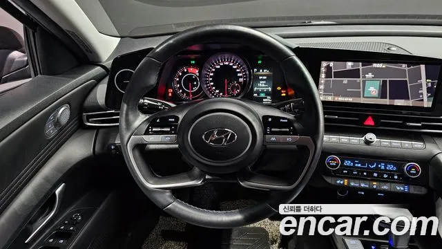 Hyundai AVANTE 2023 — фото 13