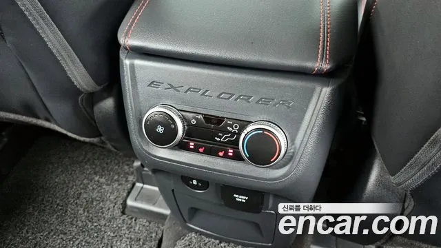 Ford Explorer 2025 — фото 19