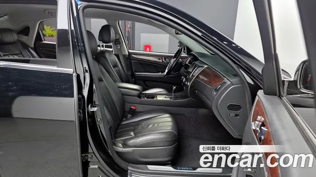Hyundai Equus 2011 — фото 11
