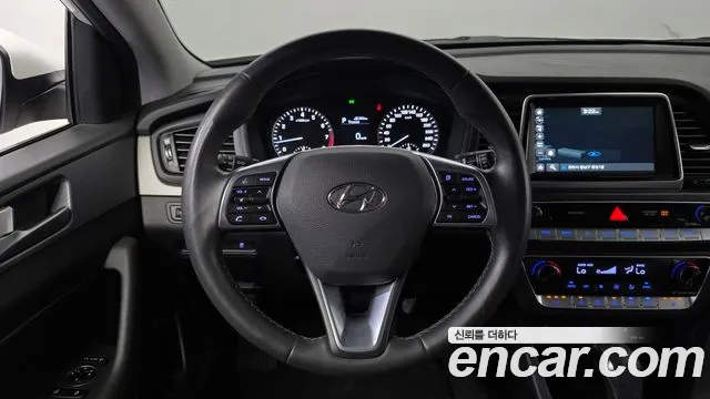 Hyundai Sonata 2018 — фото 16