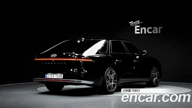 Hyundai Grandeur 2023 — фото 2