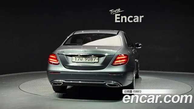 Mercedes-Benz E-Class 2018 — фото 4