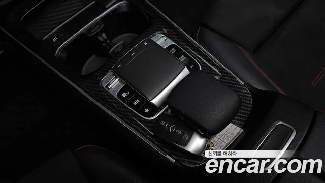 Mercedes-Benz GLB-Class 2020 — фото 18