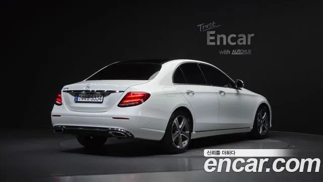 Mercedes-Benz E-Class 2017 — фото 2