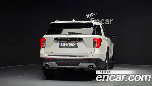 Ford Explorer 2020 — фото 4