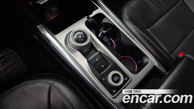 Ford Explorer 2020 — фото 9
