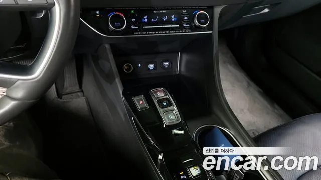 Hyundai Sonata 2021 — фото 9