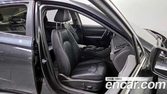 Hyundai Sonata 2021 — фото 12