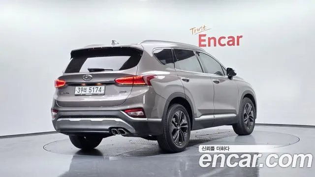Hyundai Santafe 2019 — фото 1
