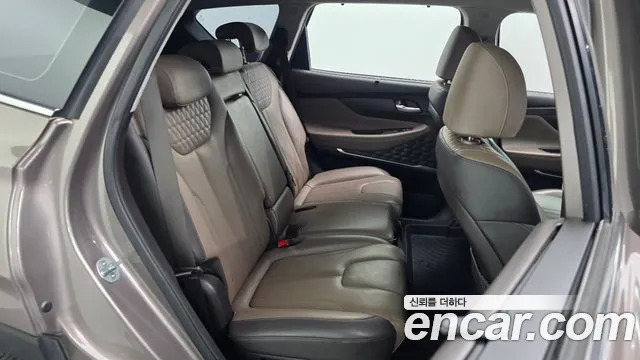 Hyundai Santafe 2019 — фото 11