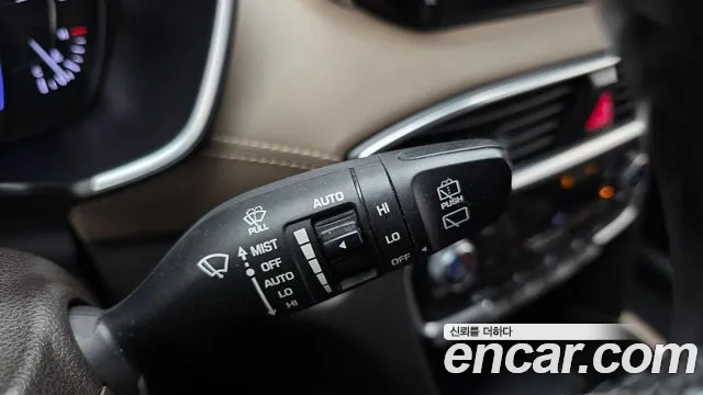 Hyundai Santafe 2019 — фото 15