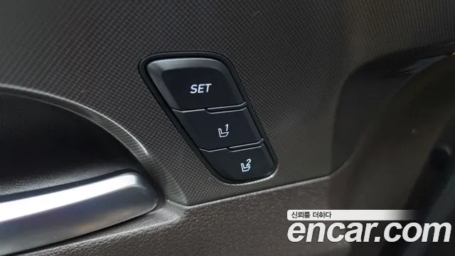 Hyundai Santafe 2019 — фото 16