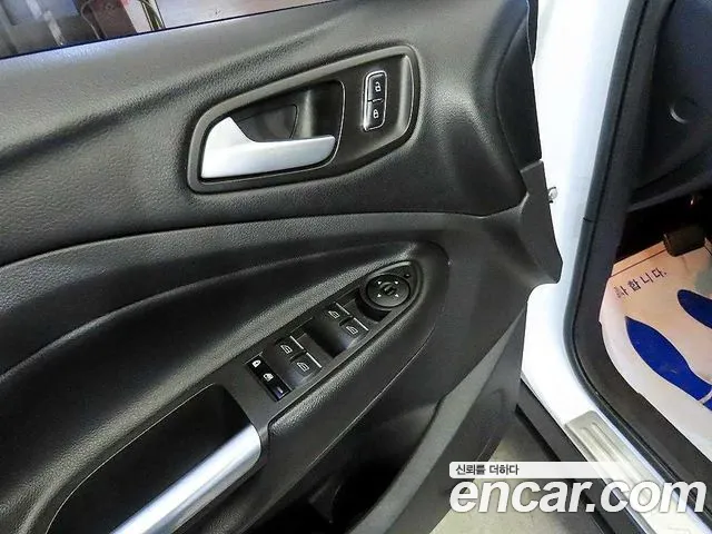 Ford Kuga 2016 — фото 13