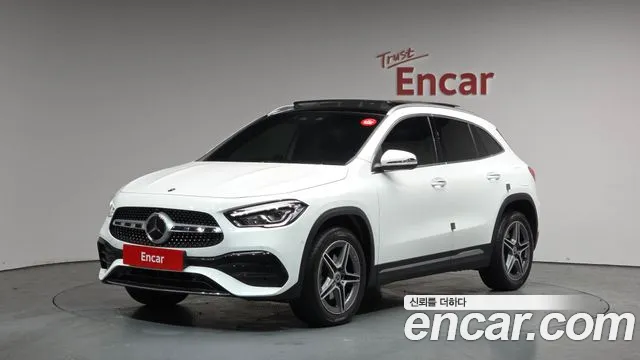 Mercedes-Benz GLA-Class 2023 — фото 1