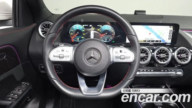 Mercedes-Benz GLA-Class 2023 — фото 13