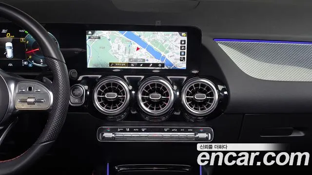 Mercedes-Benz GLA-Class 2023 — фото 14