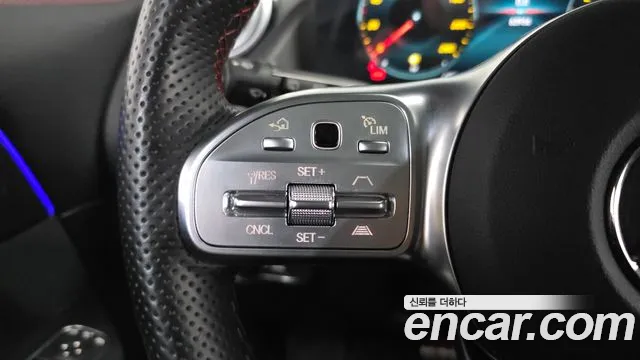 Mercedes-Benz GLA-Class 2023 — фото 18