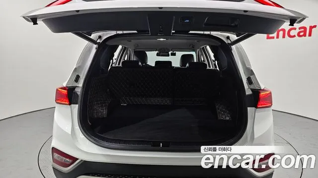 Hyundai Santafe 2019 — фото 20