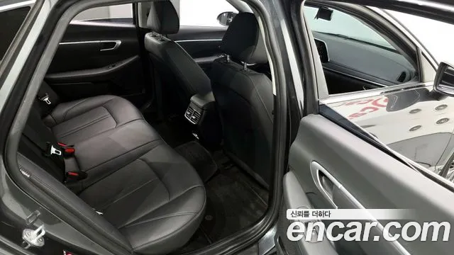 Hyundai Sonata 2022 — фото 12