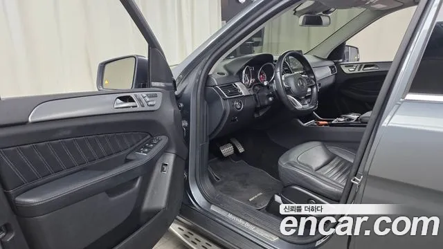 Mercedes-Benz GLE-Class 2018 — фото 10