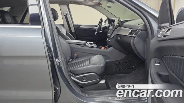 Mercedes-Benz GLE-Class 2018 — фото 11