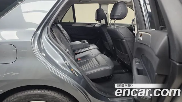 Mercedes-Benz GLE-Class 2018 — фото 12