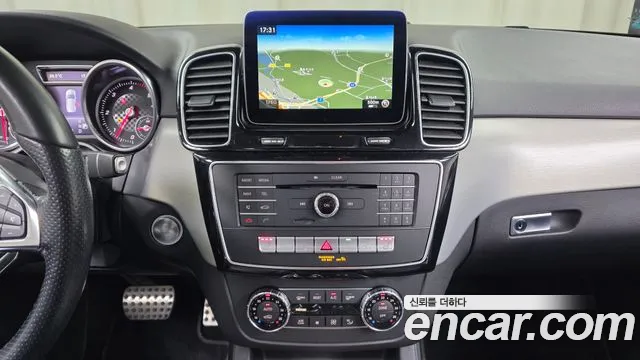 Mercedes-Benz GLE-Class 2018 — фото 16