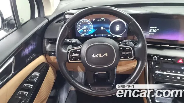 Kia Canival 2023 — фото 13