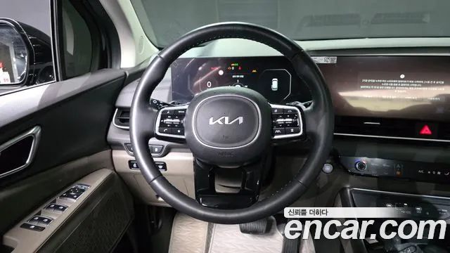 Kia Canival 2025 — фото 12