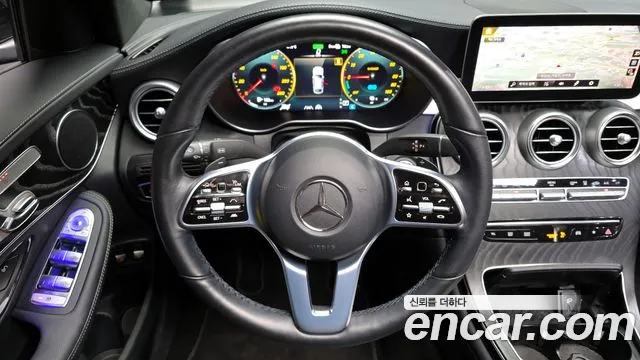 Mercedes-Benz GLC-Class 2023 — фото 13
