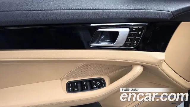 Porsche Panamera 2018 — фото 18