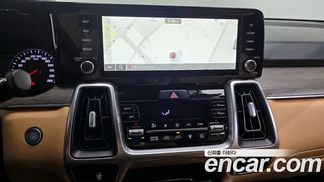 Kia Sorento 2021 — фото 16
