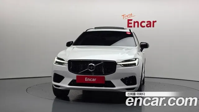 Volvo XC60 2021 — фото 3