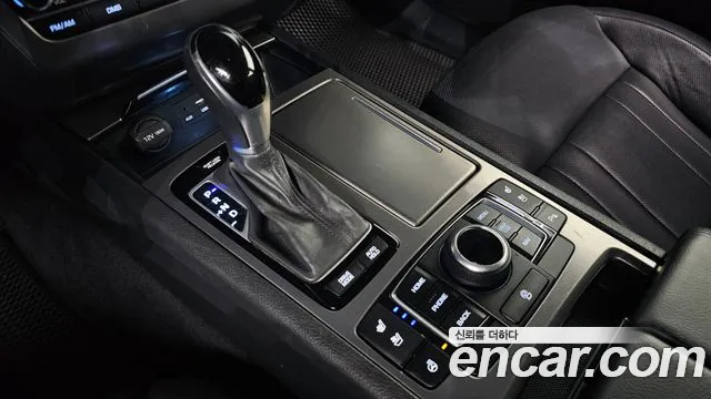 Hyundai Genesis 2015 — фото 9