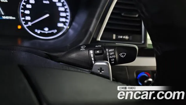 Hyundai Genesis 2015 — фото 16