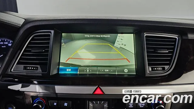 Hyundai Genesis 2015 — фото 18