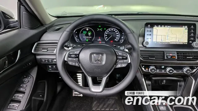 Honda Accord 2018 — фото 13