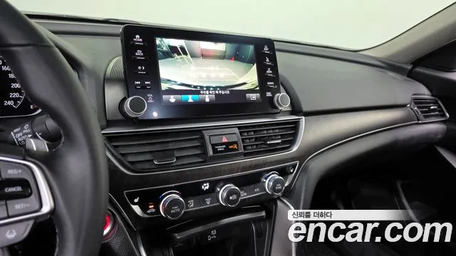 Honda Accord 2018 — фото 15