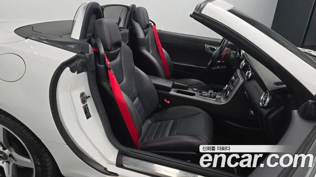 Mercedes-Benz SLC-Class 2017 — фото 10