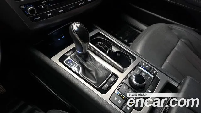 Hyundai Genesis 2015 — фото 9