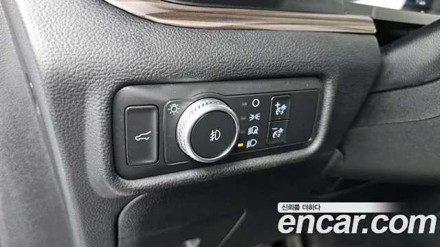 Ford Explorer 2020 — фото 18