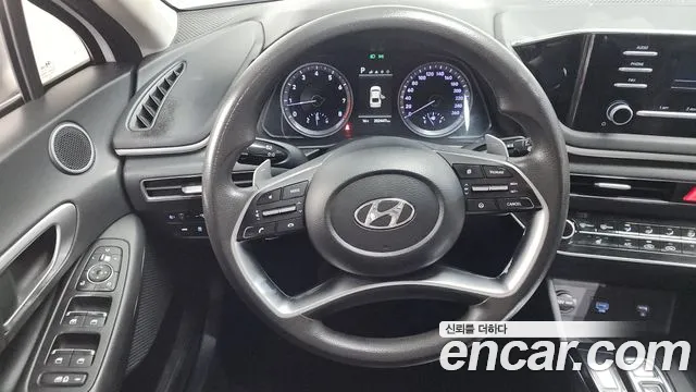 Hyundai Sonata 2022 — фото 13