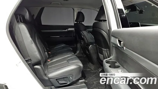 Hyundai Palisade 2023 — фото 12