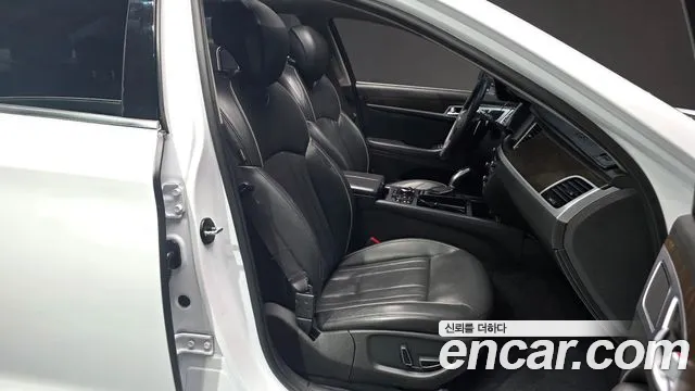 Hyundai Genesis 2016 — фото 10