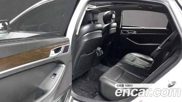 Hyundai Genesis 2016 — фото 12