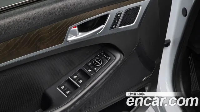 Hyundai Genesis 2016 — фото 17