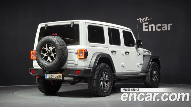 Jeep Wrangler 2021 — фото 2