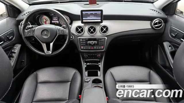 Mercedes-Benz GLA-Class 2015 — фото 7