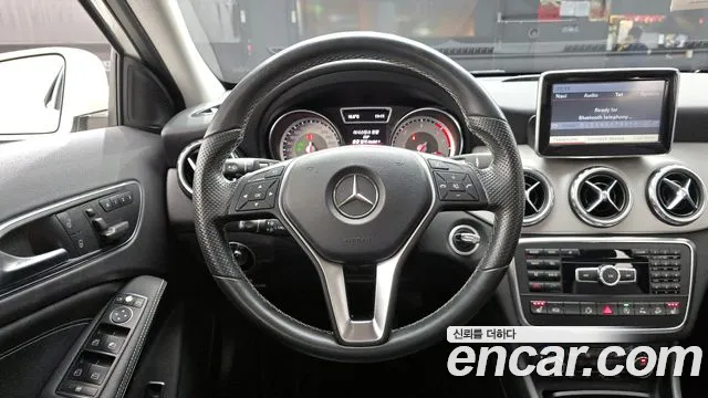 Mercedes-Benz GLA-Class 2015 — фото 13